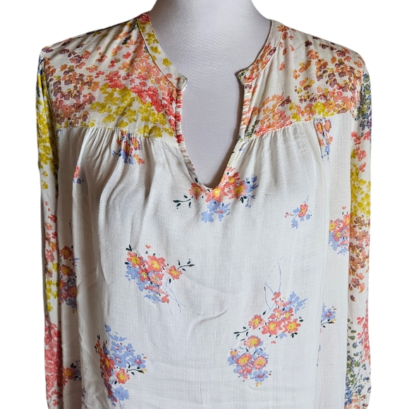 Lucky Brand Floral Print Blouse Size Large V-Neck 3/4 Sleeve Boho Peasant Fairy - Picture 2 of 16